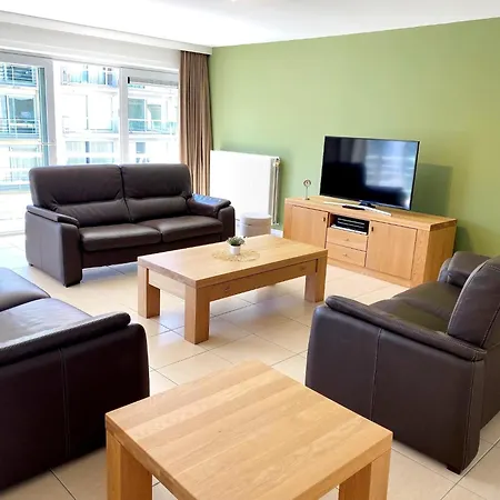 Apartment Horizon 0501 Located On The Sea